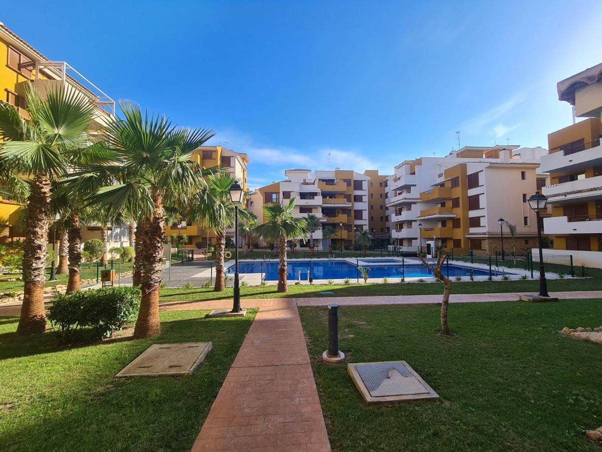 Apartament Magdalena Apartment Torrevieja Exterior foto